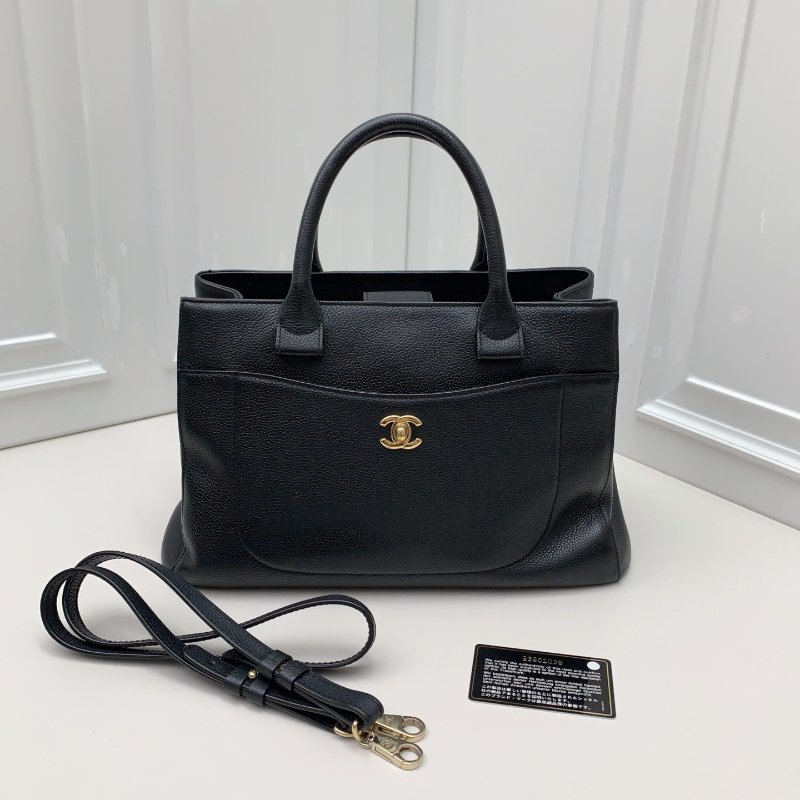 香奈兒/Chanel 黑金荔枝托特包-0