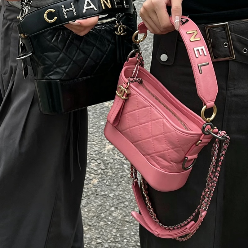 CHANEL香奈兒Gabrielle系列粉色流浪包小號🌸-17