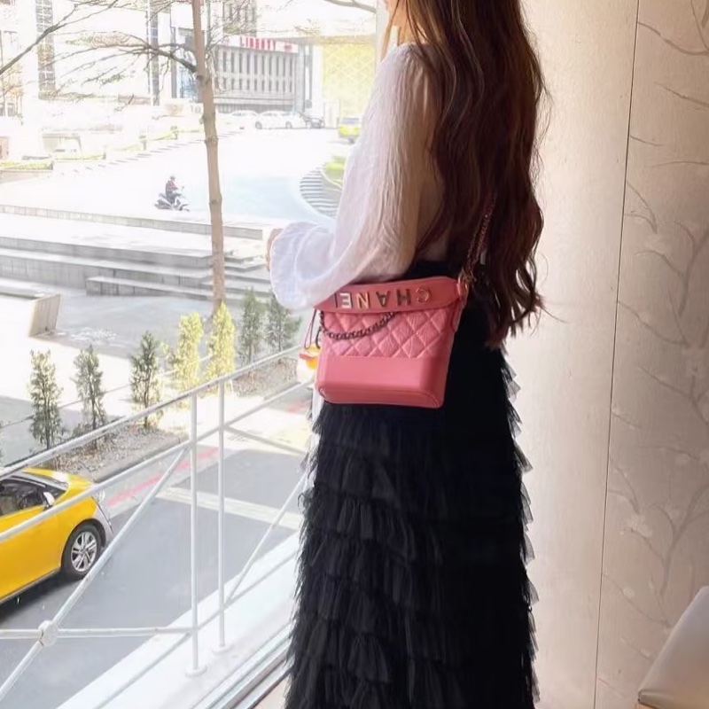 CHANEL香奈兒Gabrielle系列粉色流浪包小號🌸-21