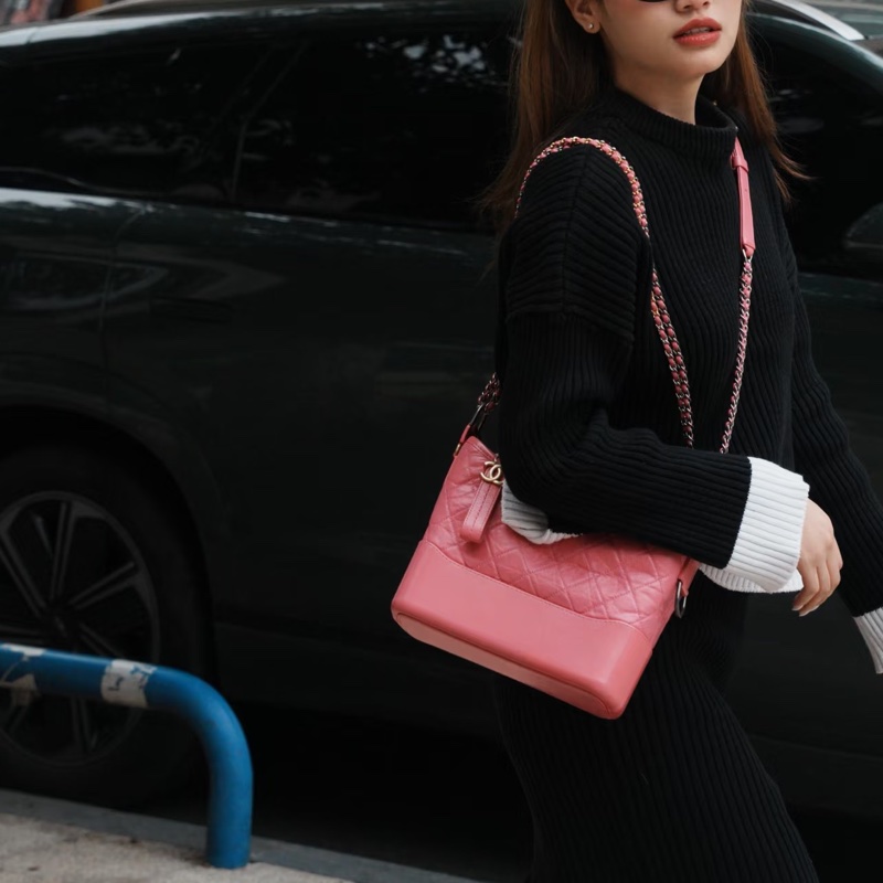 CHANEL香奈兒Gabrielle系列粉色流浪包小號🌸-26