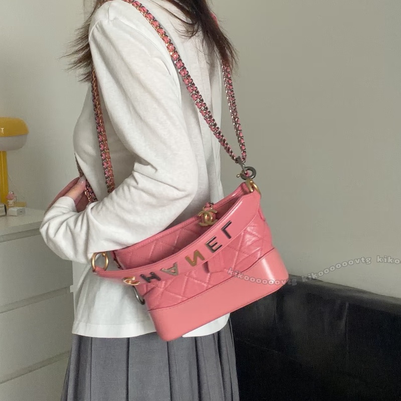 CHANEL香奈兒Gabrielle系列粉色流浪包小號🌸-27