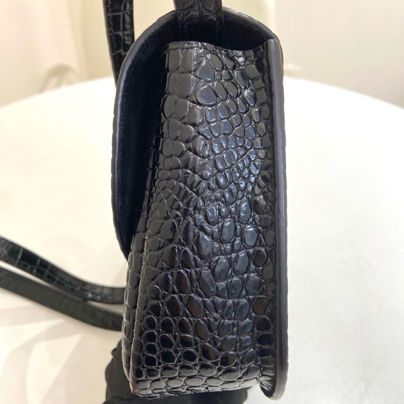 YSL聖羅蘭黑金鰐魚壓紋小號馬鞍包  尺寸：18*14*5 附件：無。-4