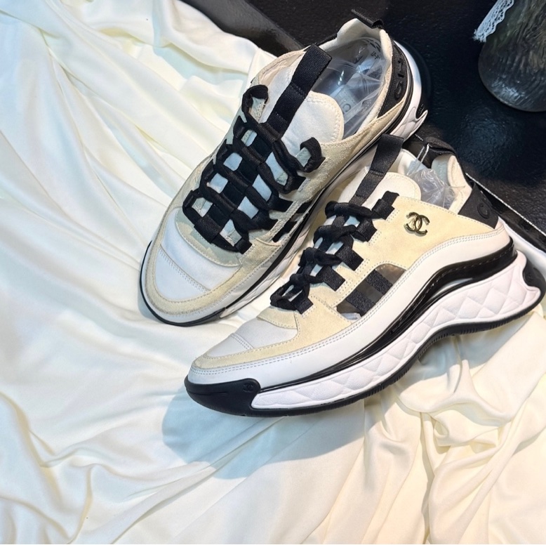 CHANEL/香奈兒 黑白雙C金扣運動鞋 38碼 95新-6