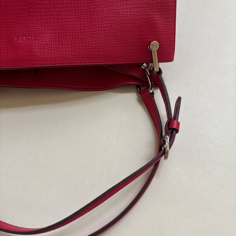 Tod’s鬆弛感十足的包包-16