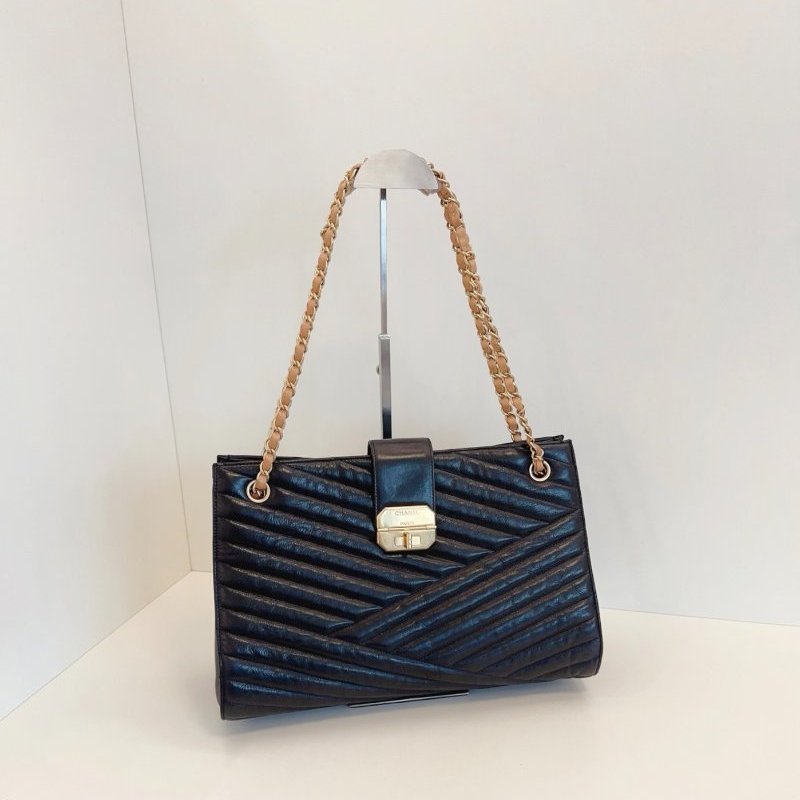 香奈兒/Chanel 黑金V紋2.55牛皮鏈條托特包-0