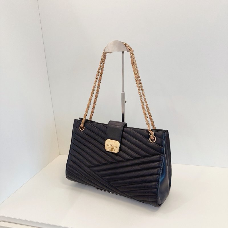 香奈兒/Chanel 黑金V紋2.55牛皮鏈條托特包-3