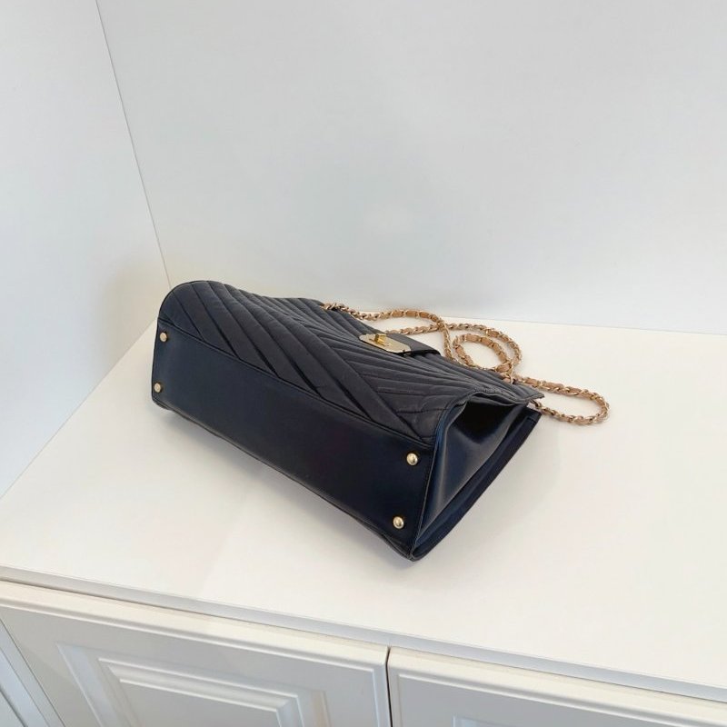 香奈兒/Chanel 黑金V紋2.55牛皮鏈條托特包-4