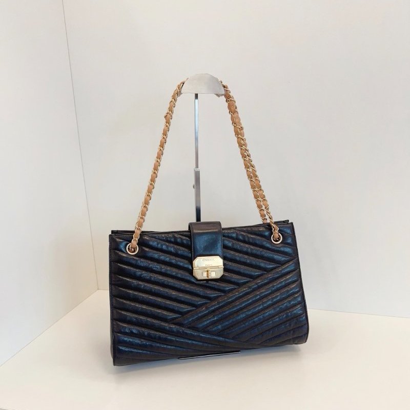 香奈兒/Chanel 黑金V紋2.55牛皮鏈條托特包-5