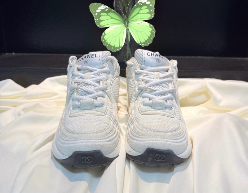 CHANEL/香奈兒 米白色雙C麂皮休閒鞋 35碼 99新-0