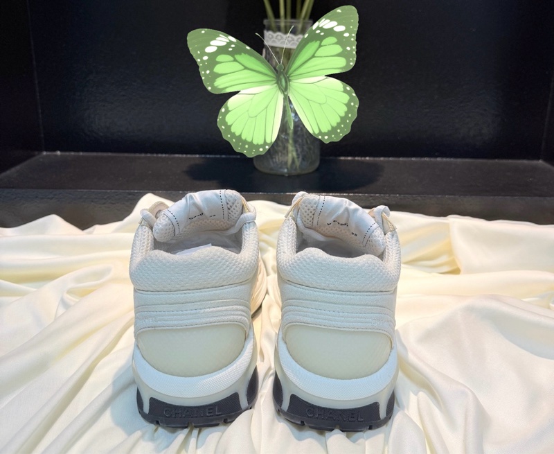 CHANEL/香奈兒 米白色雙C麂皮休閒鞋 35碼 99新-1