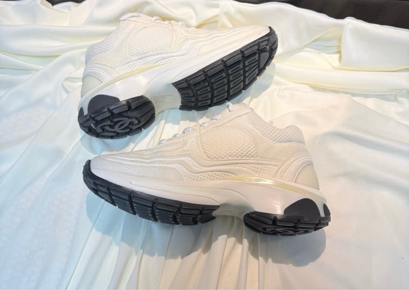 CHANEL/香奈兒 米白色雙C麂皮休閒鞋 35碼 99新-3