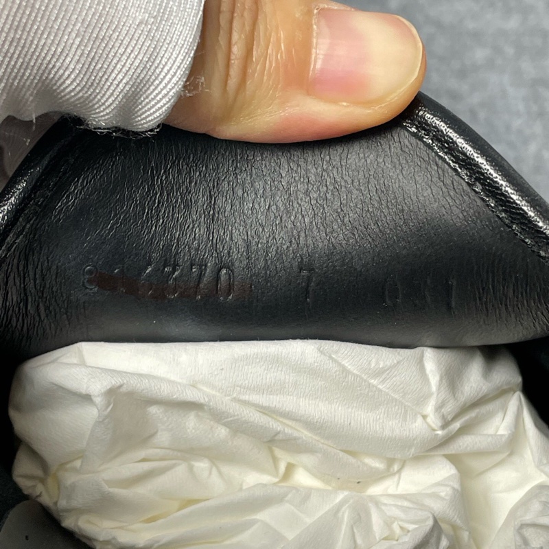 Gucci古馳黑色皮面荔枝紋樂福鞋尺碼41碼🧡-4