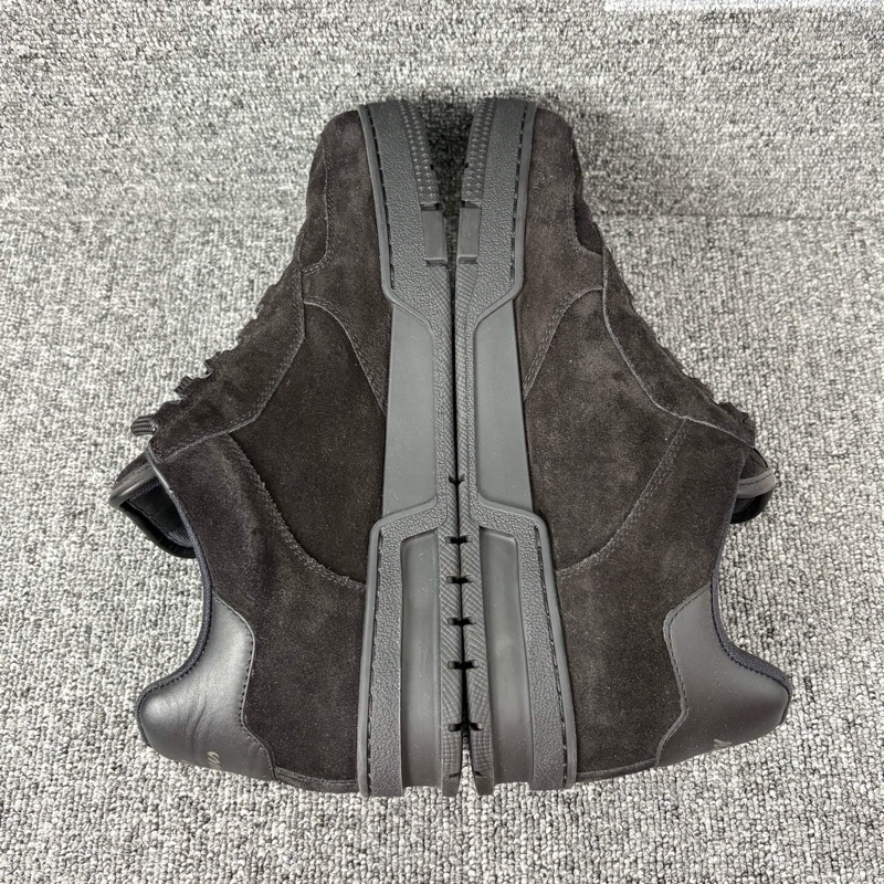 LouisVuitton 路易威登 黑色麂皮trainer板鞋尺碼 41.5碼 🧡-3