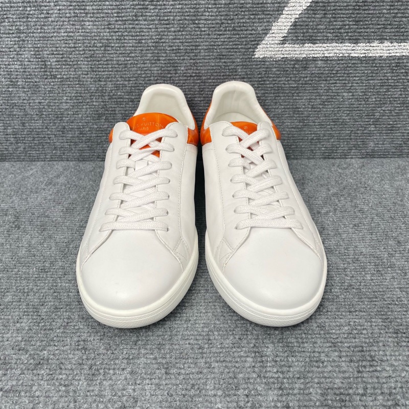 僅試穿 99.9新 LouisVuitton路易威登 白色皮面橙尾板鞋 41.5碼 🧡-1