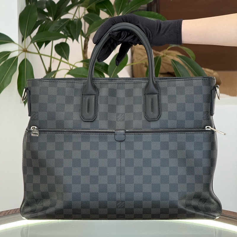 Louis Vuitton 路易威登 男士黑色棋盤格手提肩帶公文包 尺寸37x29-1
