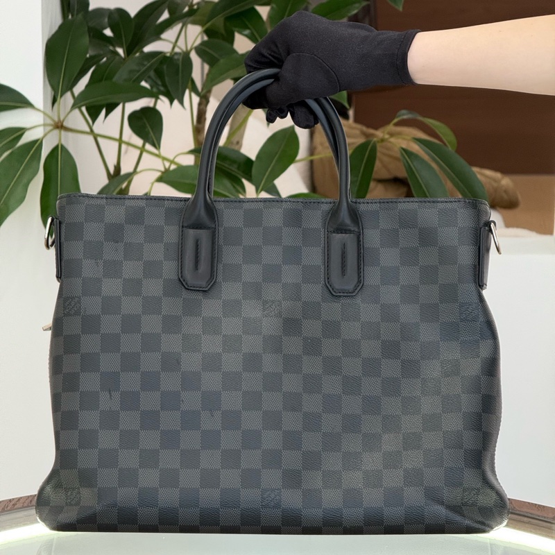 Louis Vuitton 路易威登 男士黑色棋盤格手提肩帶公文包 尺寸37x29-2