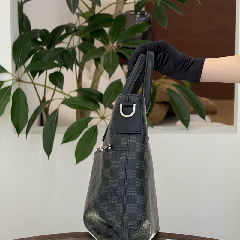 Louis Vuitton 路易威登 男士黑色棋盤格手提肩帶公文包 尺寸37x29-3