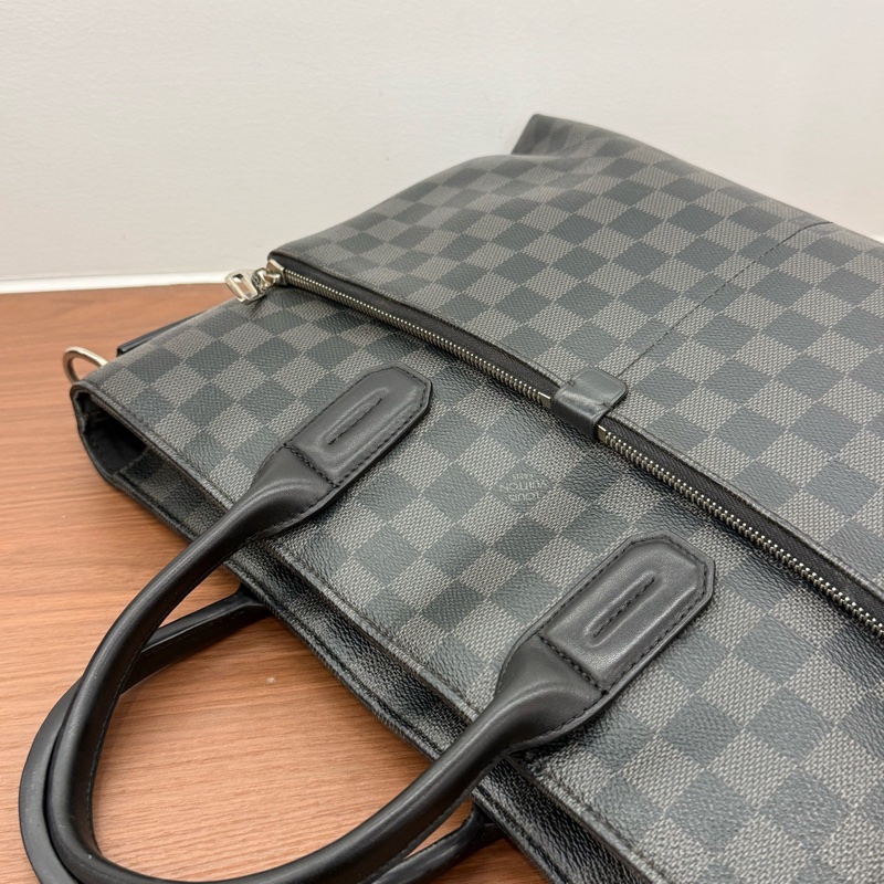 Louis Vuitton 路易威登 男士黑色棋盤格手提肩帶公文包 尺寸37x29-7
