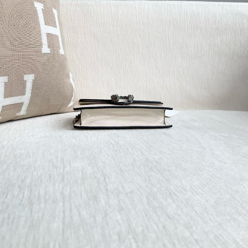 Gucci mini鑽扣酒神 白色銀扣16*11*3 98新配件龍蝦扣 塵袋-5