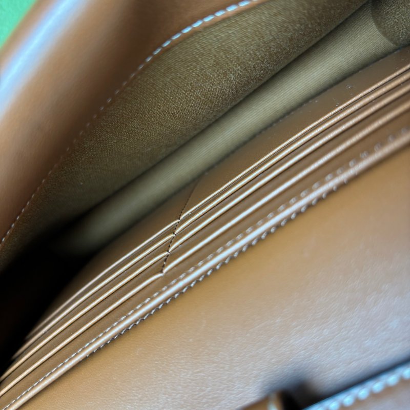 ::CELINE:: Triomphe strap WOC 經典凱旋門老花雙層斜背包-15