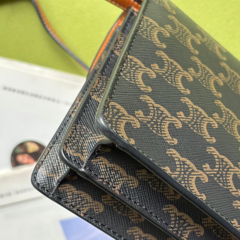 ::CELINE:: Triomphe strap WOC 經典凱旋門老花雙層斜背包-20