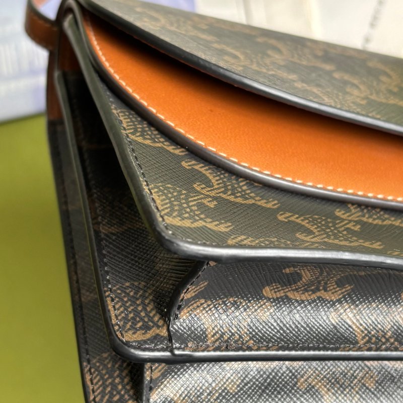 ::CELINE:: Triomphe strap WOC 經典凱旋門老花雙層斜背包-21