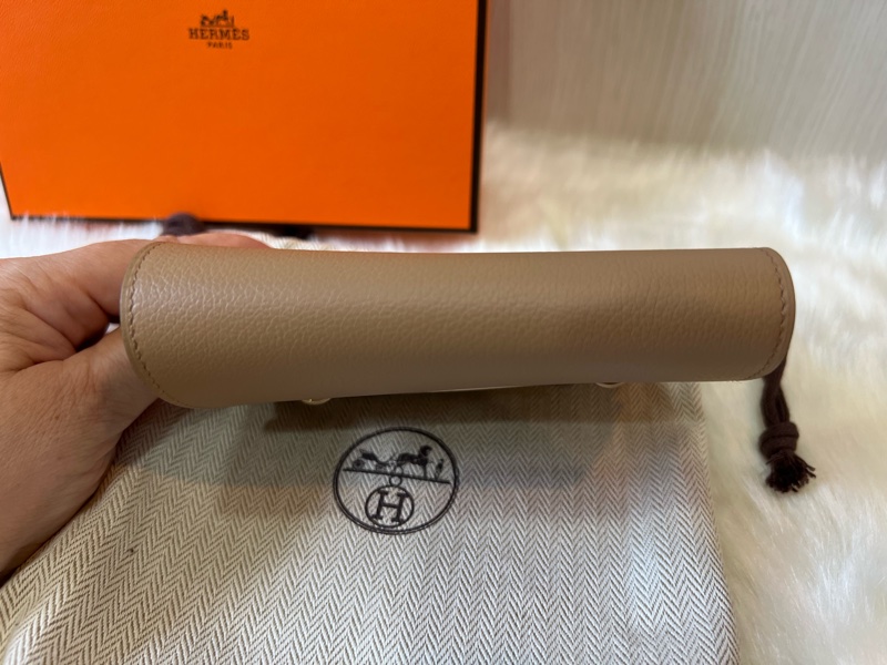 Hermes 愛馬仕 茶色/萊姆（內袋）雙色Roulis Slim 金釦(離櫃全新）-9