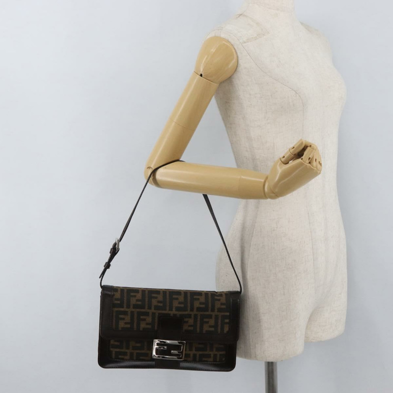 【日本直送】FENDI Zucca帆布Mamma Baguette單肩包 黑色棕色 正品 176746SAV-24