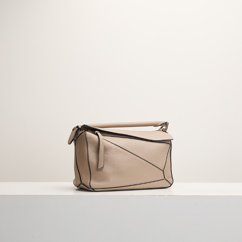 二手Loewe Puzzle small沙色-1