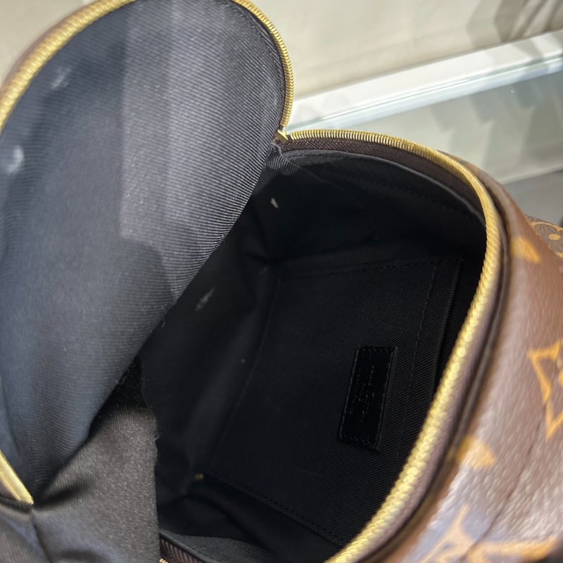 LOUIS VUITTON Palm Springs後背包 - Mini-6