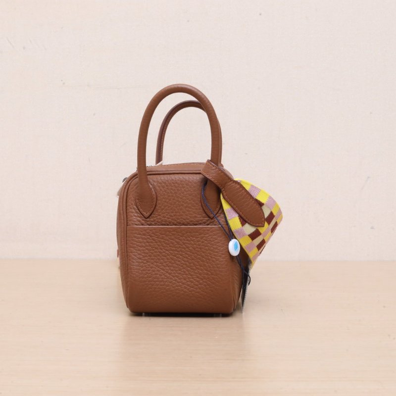 HERMES LindyMini金棕色TC皮W刻銀扣肩背包-4