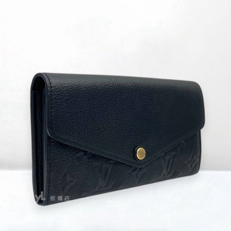 S5439-LV 黑牛皮壓紋信封下蓋長夾M61182-1