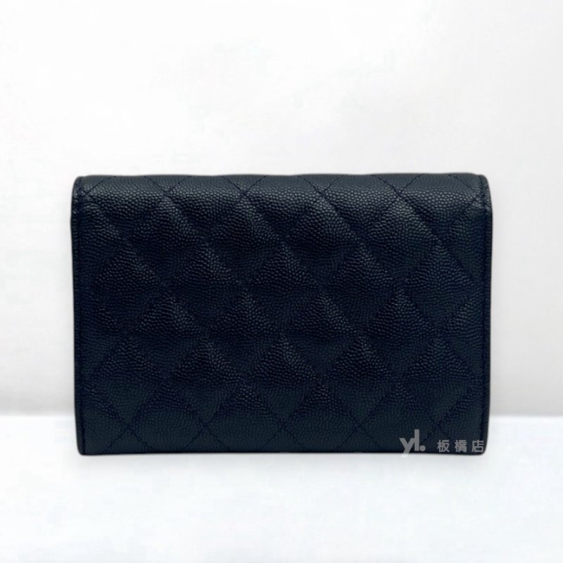 Chanel 深藍荔枝牛皮銀扣coco中夾A84403-3