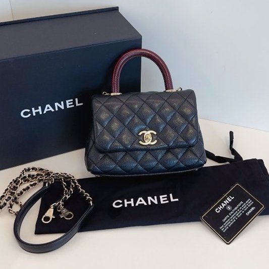 近新品 香奈兒/Chanel Coco Handle mini郵差包 黑金荔枝皮手提斜背包-6