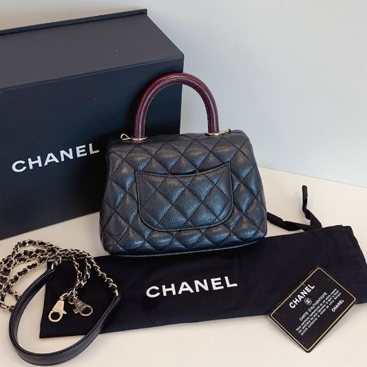 近新品 香奈兒/Chanel Coco Handle mini郵差包 黑金荔枝皮手提斜背包-7