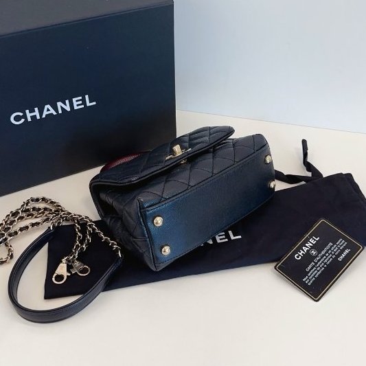 近新品 香奈兒/Chanel Coco Handle mini郵差包 黑金荔枝皮手提斜背包-8