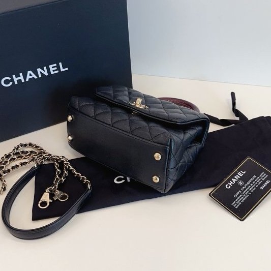近新品 香奈兒/Chanel Coco Handle mini郵差包 黑金荔枝皮手提斜背包-9