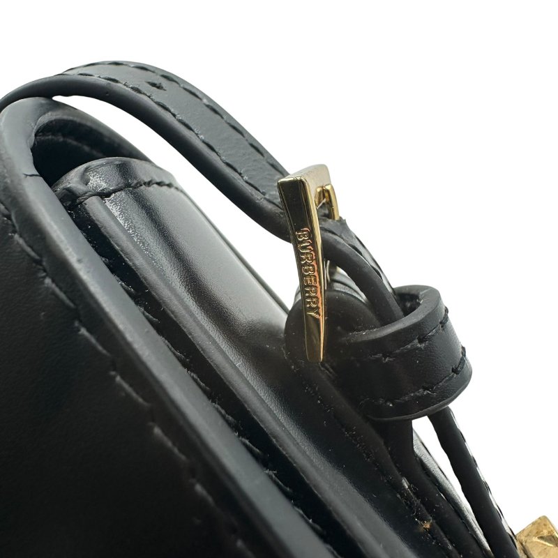 【美收精品】BURBERRY 黑斜背包 C-482【隔月月中將轉賣至日本 上架期限30天】-11