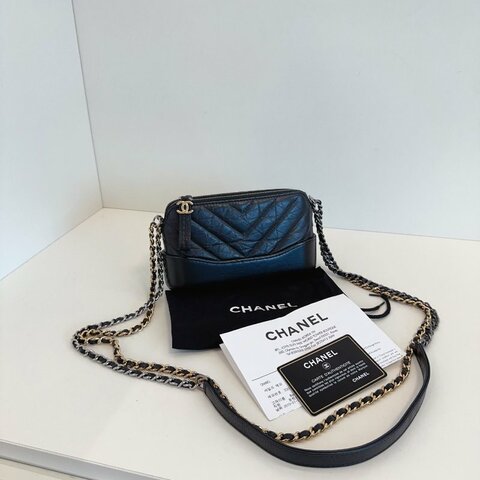 香奈兒/Chanel 黑色金扣 流浪V紋woc鏈條包