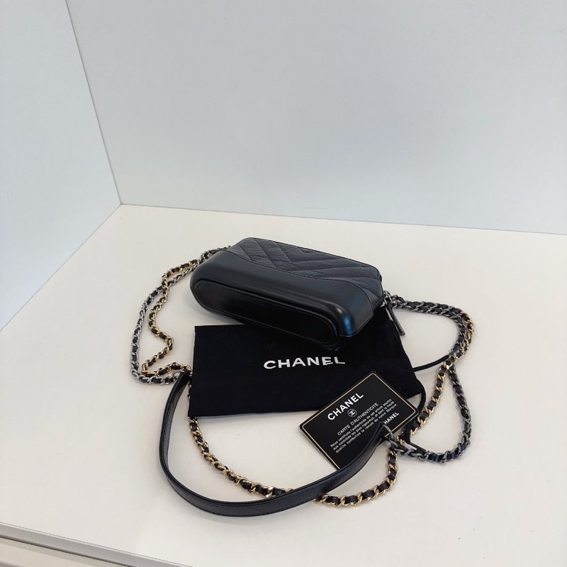 香奈兒/Chanel 黑色金扣 流浪V紋woc鏈條包-4