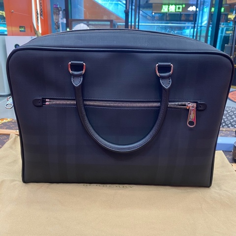 Burberry   博柏利 男士公文包 附件：塵袋