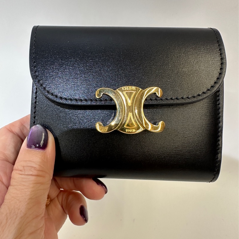 Celine 黑滑面牛皮凱旋門三折短夾-0