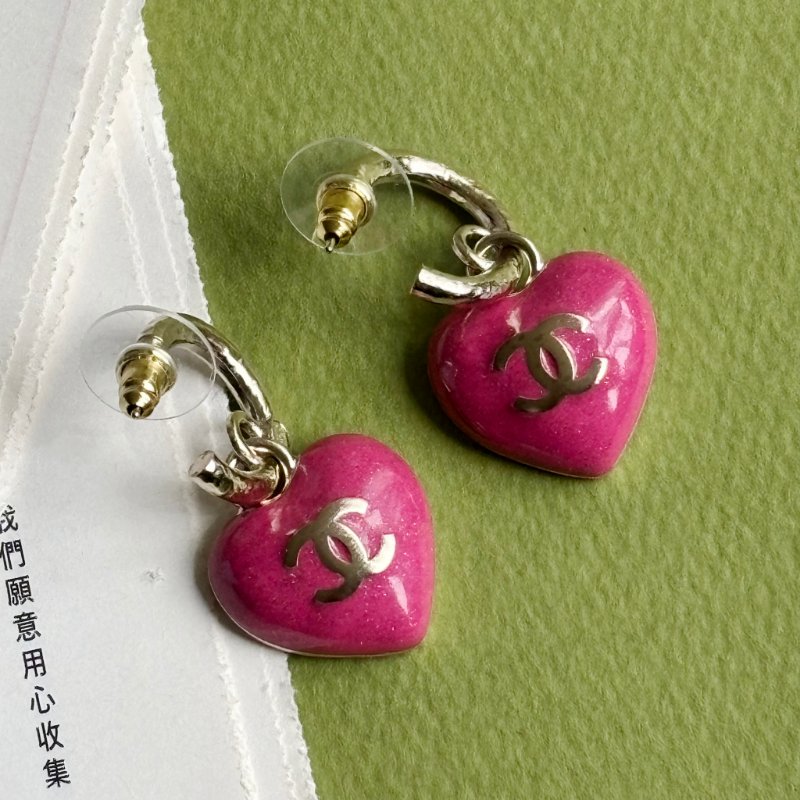 ::CHANEL:: 23P 雙C滿鑽桃粉愛心耳環 Crystal Earrings-6