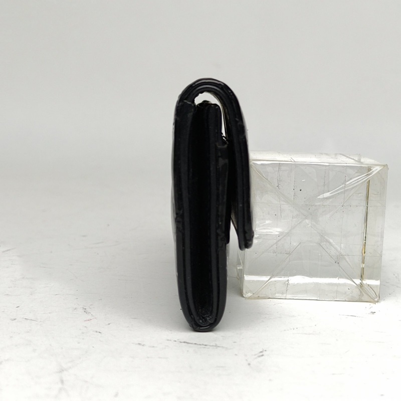 CHANEL 黑色漆皮20開銀扣CF折疊零錢包-1