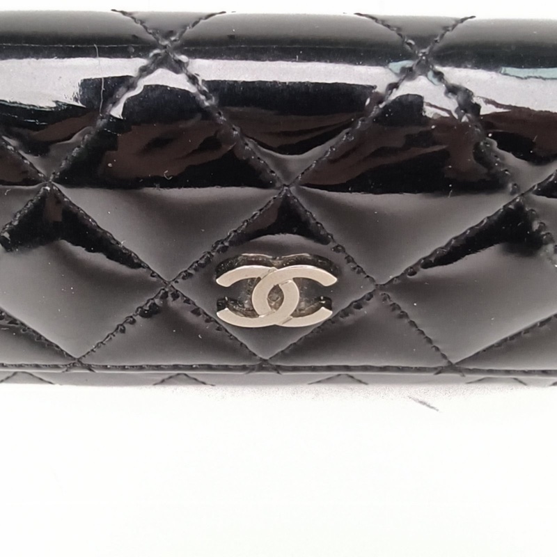 CHANEL 黑色漆皮20開銀扣CF折疊零錢包-4