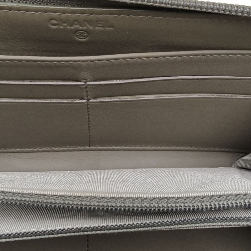 CHANEL 綠色牛皮15開綠扣長款拉鏈錢包磨砂扣-4