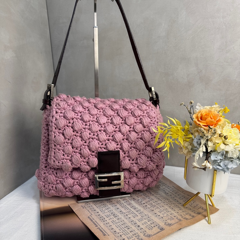 【赫蒂國際精品】 Fendi 粉色勾織 Baguette 肩背包 vintage 二手 中古-1