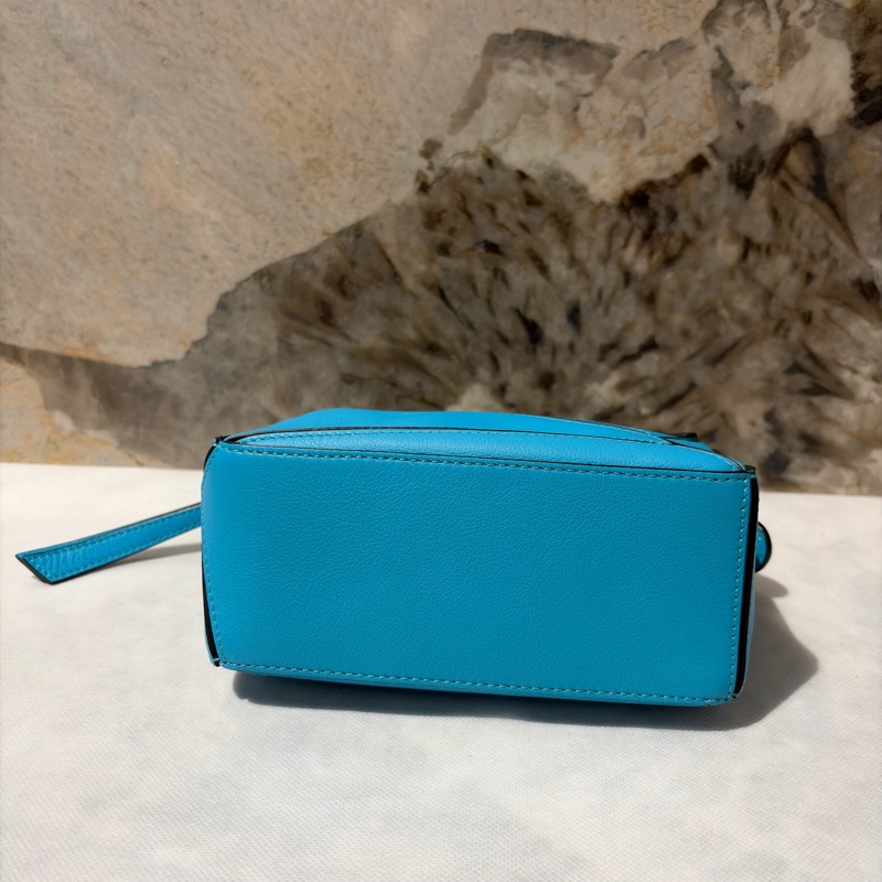 LOEWE 松石綠牛皮Mini Puzzle-5