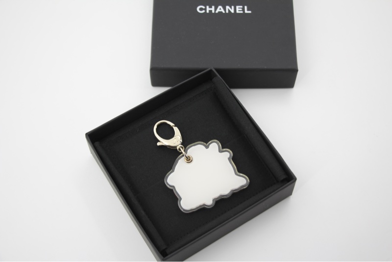 Chanel D24C 樹脂度假系列飛機Los Angeles手袋掛飾-4