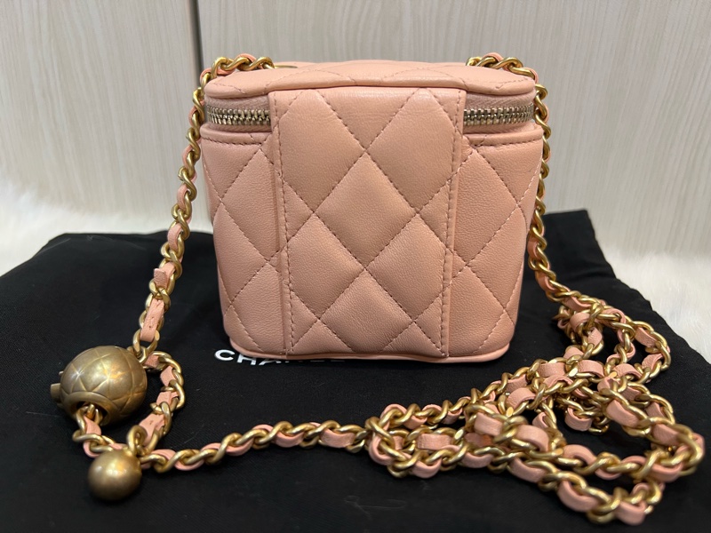 Chanel 粉色 小金球 調節釦 方盒子（全新收藏品）-2